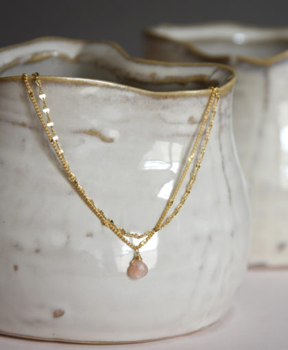 bracelet chaine doré à l'or fin avec pierre rose
