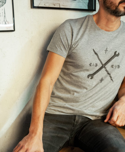 tee-shirt avec dessin outils - dit cheyenne tatoo